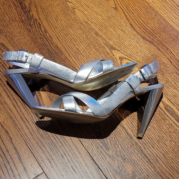 J.Lo silver strappy heels - Picture 2 of 5